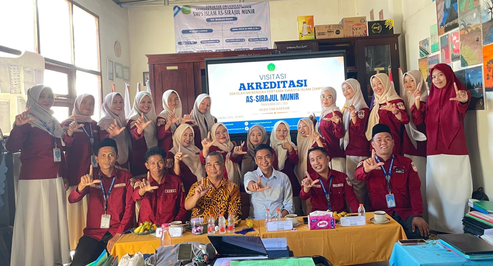 Visitasi Akreditasi SMPS Islam As-Sirajul Munir Rampung, Tim Asesor Apresiasi Semangat dan Komitmen Sekolah 6 IMG 20260507 WA0302