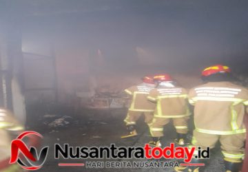 Diduga Korsleting Listrik, Cafe Shelter di Jakabaring Hangus Terbakar