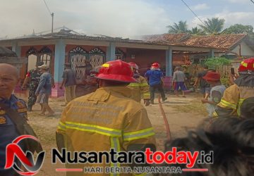 Diduga Korsleting Listrik, Satu Rumah di Talang Petai Plaju Darat Hangus Terbakar