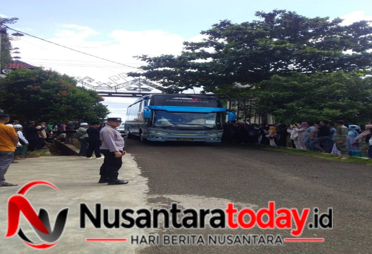 Ratusan Jamaah Haji Kloter JKG-15 Tiba, Tangis Haru Pecah Di Mapolres Lampung Utara 6 IMG 20260614 135835