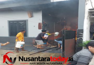 Berawal dari Aktivitas Sepele, Rumah di Komplek Kencana Damai Sako Mendadak Diamuk Jago Merah