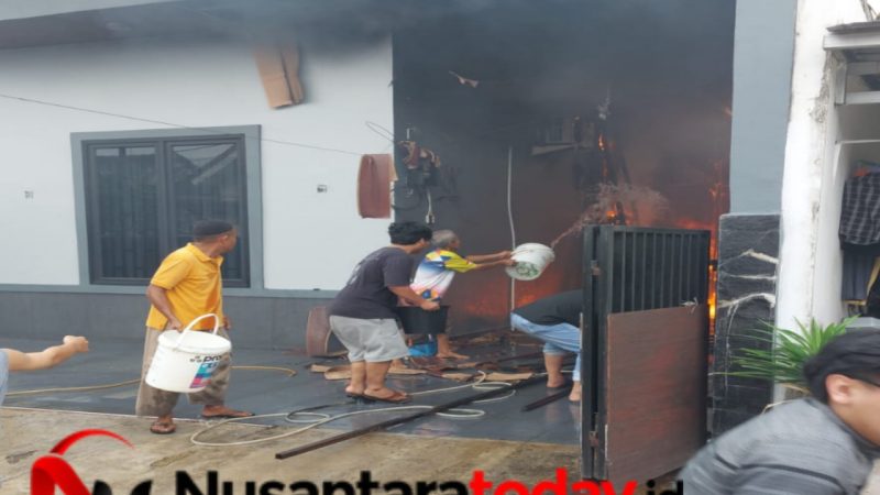 Berawal dari Aktivitas Sepele, Rumah di Komplek Kencana Damai Sako Mendadak Diamuk Jago Merah