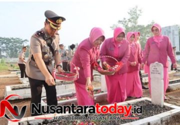 Ziarah Hari Bhayangkara ke-80, Polres Lampung Utara Refleksikan Nilai Pengabdian Dan Profesionalisme 8 Ziarah Hari Bhayangkara ke-80, Polres Lampung Utara Refleksikan Nilai Pengabdian Dan Profesionalisme
