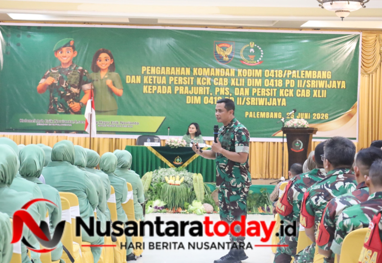 Perkuat Soliditas dan Disiplin, Dandim 0418/Palembang Berikan Pengarahan Tegas kepada Ratusan Prajurit dan Persit 6 IMG 20260625 212623