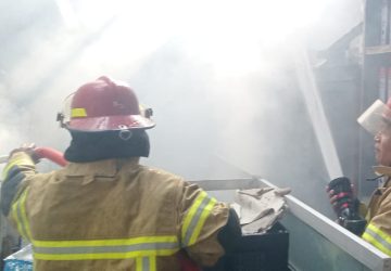 Bangunan Kantor PDAM Pemalang Terbakar,Damkar Kerahkan Tiga Unit Armada