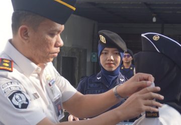 Rawat Warga Binaan Sepenuh Hati Perawat Rutan Pemalang Diganjar Kenaikan Pangkat