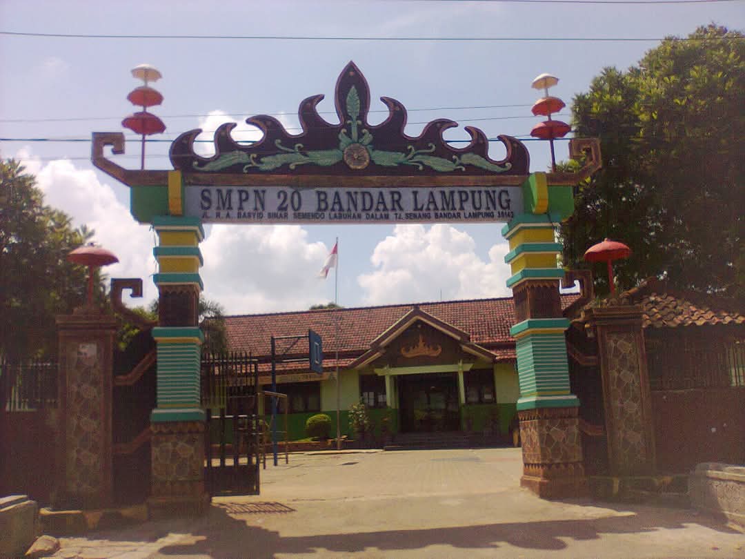 BOS SMPN 20 Bandar Lampung, Anggaran Perpustakaan Rp 164 Juta Mendadak, Buku Apa yang Dibeli? 6 FB IMG 1786129582339