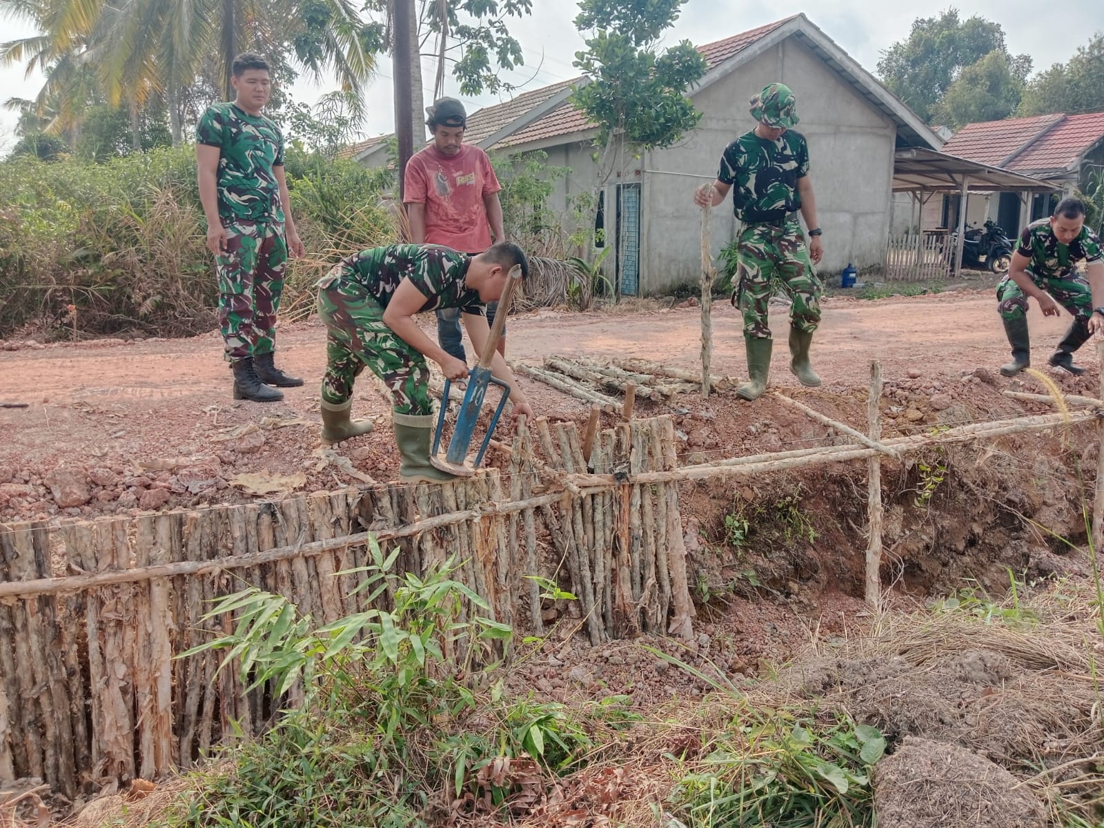 Warisan Terbesar TMMD Ke-129, Gotong Royong dan Kebersamaan Bangun Masa Depan Talang Jambe 6 IMG 20260803 WA0180
