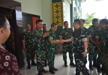 Wadan Satgas TMMD Ke-129 Kodim 0418/Palembang Sambut Kedatangan Katim Wasev TMMD di Makodim 0418/Palembang