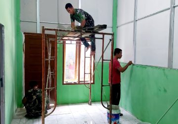 Memasuki Hari Ke-24, Satgas TMMD Ke-129 Kebut Tahap Finishing RTLH Ibu Sriyanti
