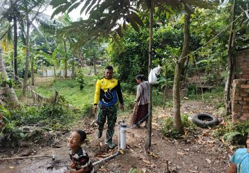 Jelang Penutupan TMMD ke-129, Warga Kampung Pelangi Semringah Nikmati Sumur Bor Bantuan Satgas
