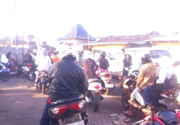 Dilema Warga Rogojampi: Imbas Akses Alternatif Ditutup, Jalur Utama Lumpuh Setiap Pagi 8 Dilema Warga Rogojampi: Imbas Akses Alternatif Ditutup, Jalur Utama Lumpuh Setiap Pagi