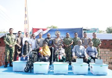 Peresmian Jembatan Merah Putih Jadi Momentum Polri Hadirkan Bantuan Ekonomi dan Kesehatan bagi Warga