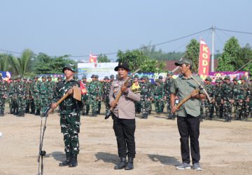 Penyerahan Alat Satgas Tandai Berakhirnya TMMD ke-129 Kodim 0418 Palembang di Kelurahan Talang Jambe Kota Palembang