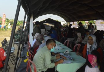 Masyarakat Antusias Manfaatkan Posko Kesehatan Gratis Usai Penutupan TMMD ke-129 Kodim 048/18 Palembang