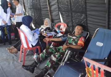 Penutupan TMMD ke-129 Kodim 0418 Palembang Diwarnai Kegiatan Donor Darah