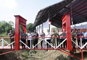 HUT ke-81 RI, Polda Sumsel Wujudkan Semangat Kemerdekaan Lewat 81 Jembatan Merah Putih