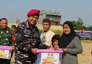 Penuh Kebersamaan, Penutupan TMMD ke-129 Kodim 0418/Palembang Diwarnai Aksi Bakti Sosial untuk Warga