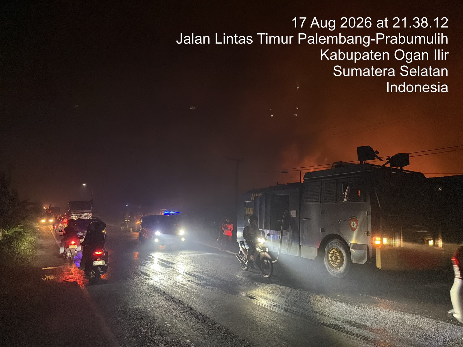 Cegah Karhutla Meluas ke Permukiman, Ops Aman Nusa Polda Sumsel Perkuat Pemadaman di Ogan Ilir 6 IMG 20260818 WA0035