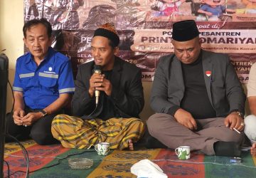 AWPB Hadir di Pesantren, Ustadz Syarifudin Terharu Wartawan Pilih Berbagi dan Doakan Negeri Bersama santri