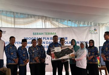 Ubah Sisa Jadi Rasa, PT PLN UIP SBS Melaksanakan Serah Terima Program PLN BERSINAR di Prabumulih