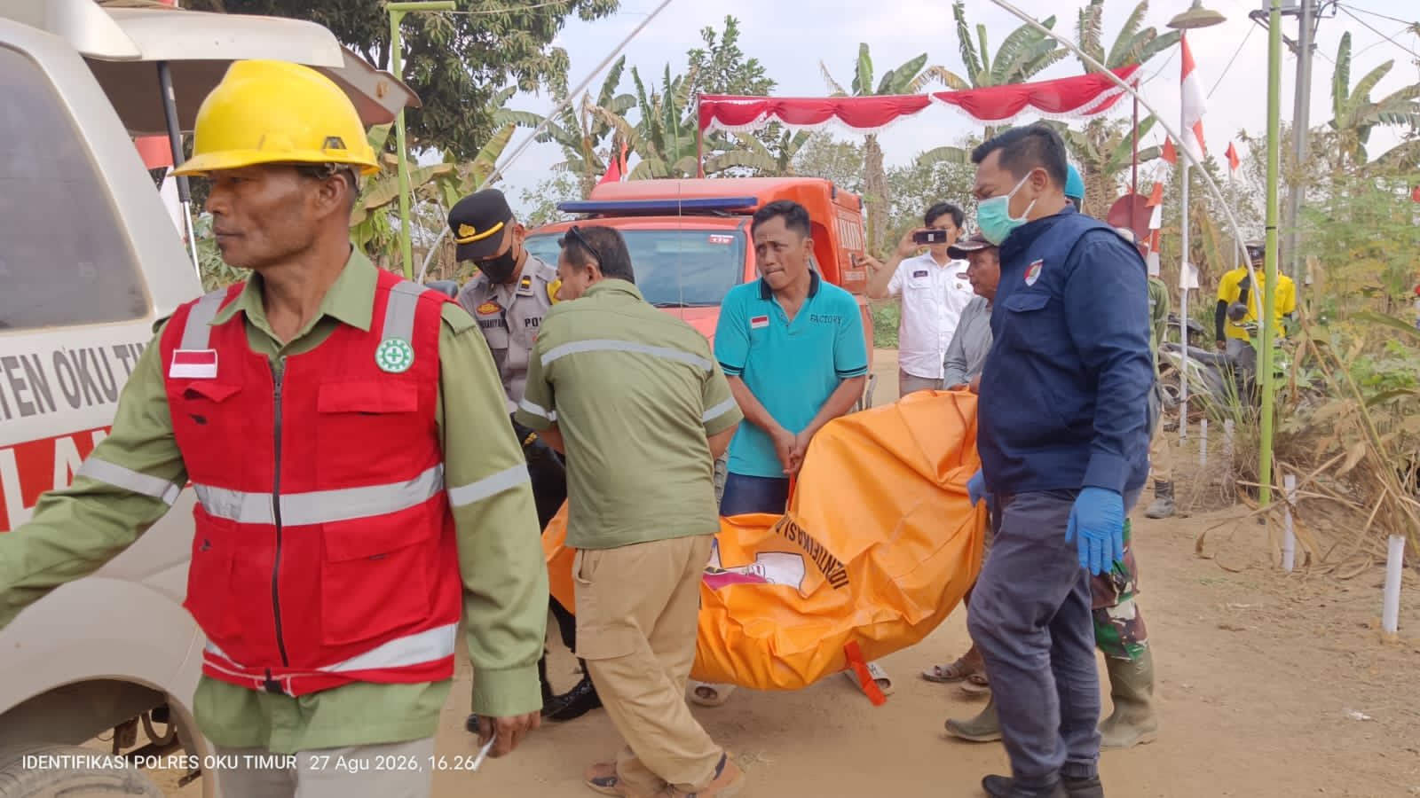 Polres OKU Timur Olah TKP Penemuan Jenazah di Mes PT LPI Cempaka 6 IMG 20260828 WA0035