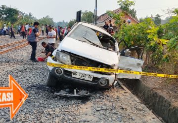 Empat Meninggal Dunia, Polda Sumsel Terjunkan Personel Evakuasi Korban Laka Kereta Api di Prabumulih