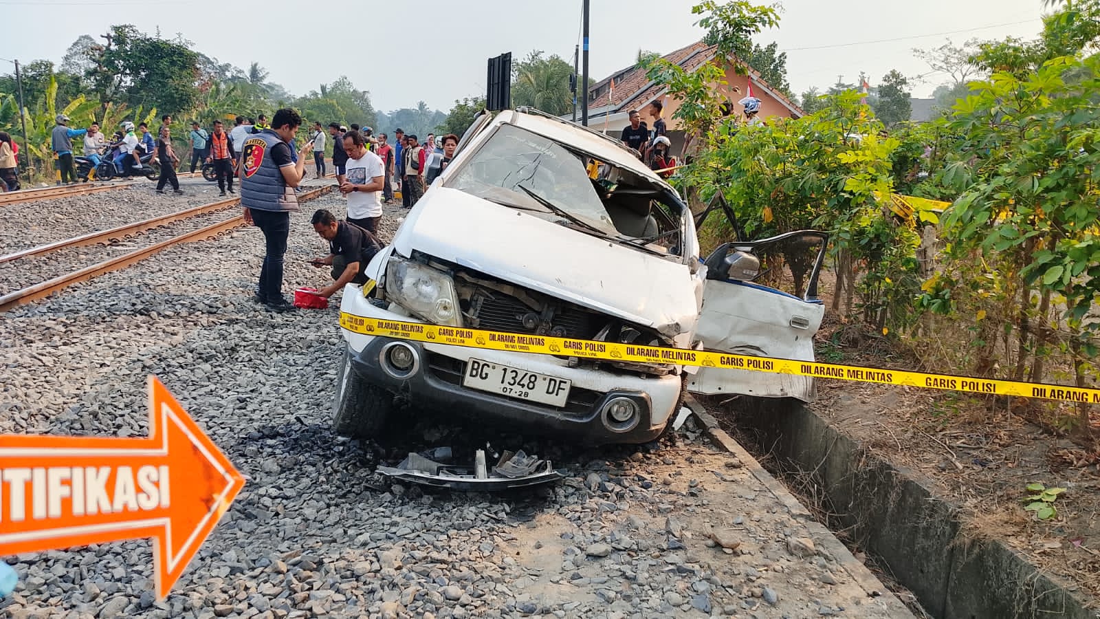 Empat Meninggal Dunia, Polda Sumsel Terjunkan Personel Evakuasi Korban Laka Kereta Api di Prabumulih 6 IMG 20260828 WA0062