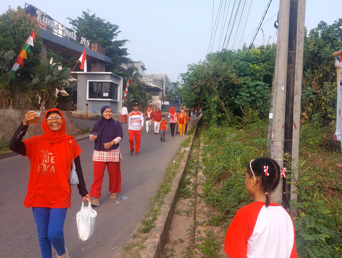Meriahkan HUT RI ke-81, Warga Kampung Sukosari Gelar Jalan Santai dan Pemeriksaan Kesehatan Gratis 6 IMG 20260816 111613