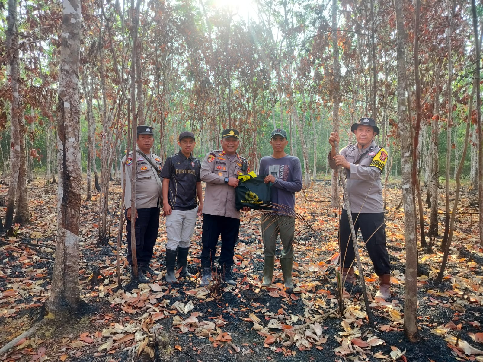 Mitigasi Karhutla Diperkuat, Polres Muara Enim Sasar Masyarakat di Desa Karta Mulia 6 IMG 20260904 WA00731