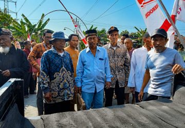 Kerap Bantu Lingkungan Dalam Hal Kemanusiaan,Waindun Akhirnya Didukung Warga Untuk Maju Pilkades Sungapan 12 Kerap Bantu Lingkungan Dalam Hal Kemanusiaan,Waindun Akhirnya Didukung Warga Untuk Maju Pilkades Sungapan
