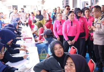 Bhayangkari Peduli Jangkau Pulau Borang, Perkuat Kesehatan dan Ketahanan Sosial Warga Pesisir Sumsel