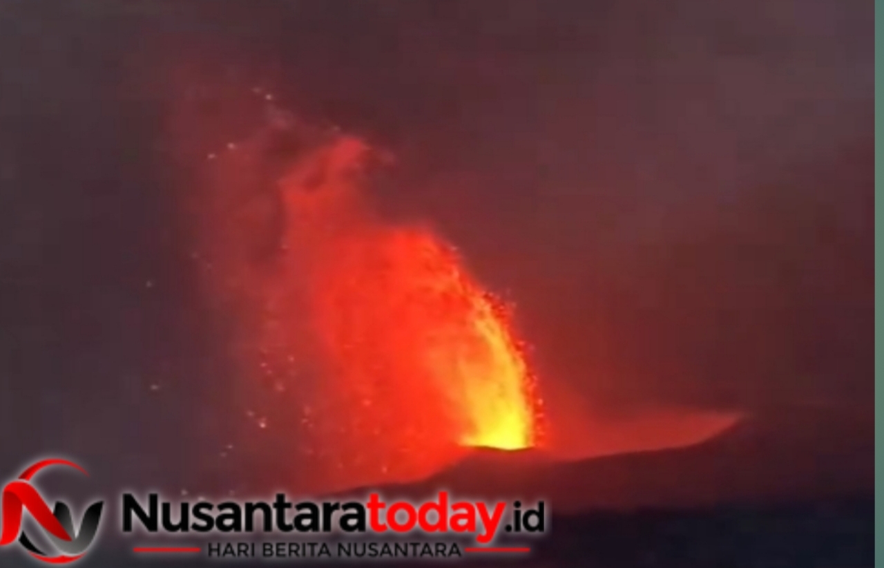 Gunung Anak Krakatau Erupsi, Status Level III Siaga: Lava Fountain hingga Dentuman Terdengar di Pasauran 6 IMG 20260905 233725