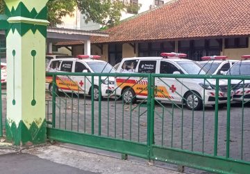Janji Politik Terkunci di Garasi: Ambulans Desa Tak Kunjung Sampai ke Warga