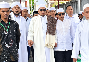 Pekalongan Bergemuruh Ribuan Jamaah Membanjiri Kauman, Anggota DPR -RI Rizal Bawazier Serukan Cinta Rasul dan Persatuan Masyarakat