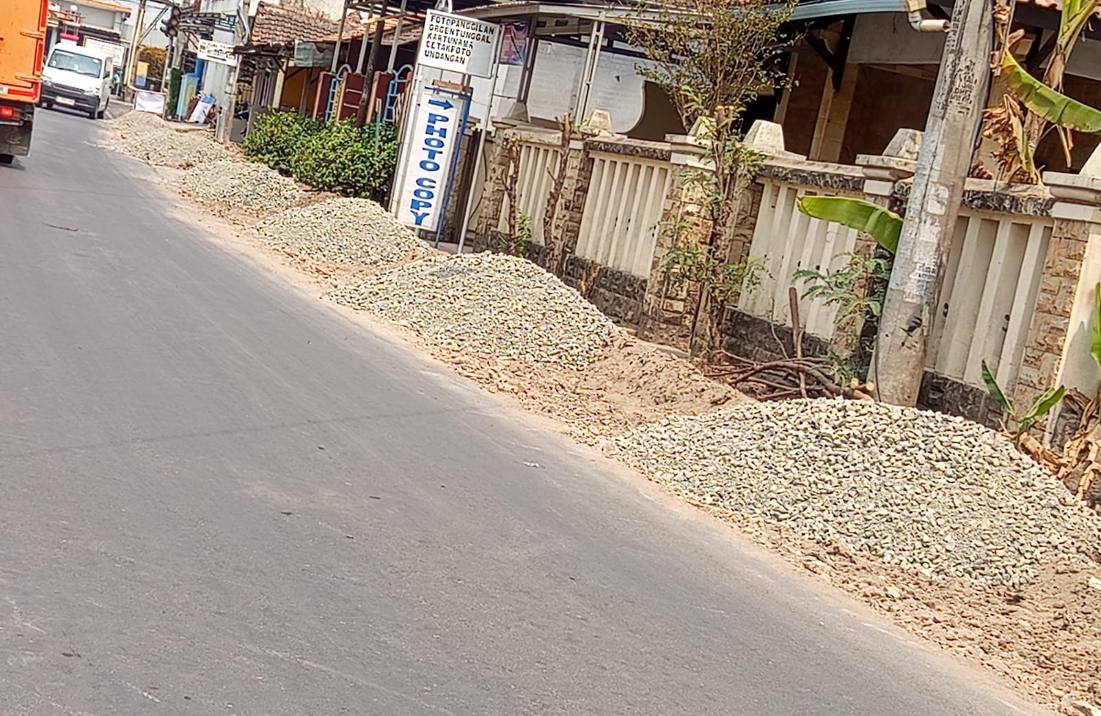 Proyek Rekonstruksi Jalan Paket 3 Pemalang Senilai Rp7,9 Miliar Diduga Tak Sesuai Spesifikasi Teknis, Pemadatan Asal-asalan 6 IMG 20261012 WA0081