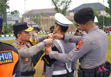 Polda Sumsel Gelar Operasi Patuh Musi 2026, Kedepankan Edukasi Humanis dan Disiplin Berlalu Lintas 9 Polda Sumsel Gelar Operasi Patuh Musi 2026, Kedepankan Edukasi Humanis dan Disiplin Berlalu Lintas