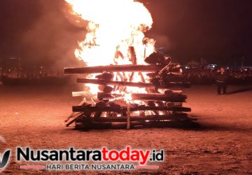 Kades Bandar Abung Terharu, Puncak Api Unggun Pramuka Disambut Meriah