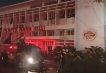 Bangunan Pempek Mama Musi di Jalan Kapten A. Rivai Palembang Terbakar, Satu Orang Alami Luka Bakar