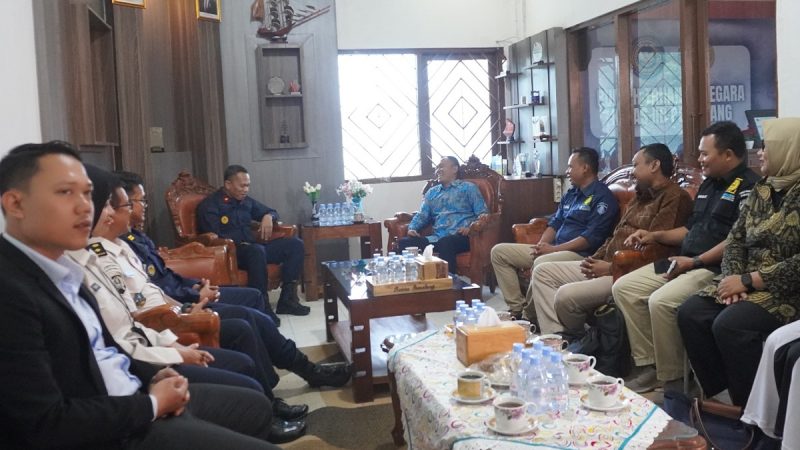 Perkuat Sinergi dan Koordinasi Kelembagaan,DPC PERADI Kunjungi Rutan Pemalang